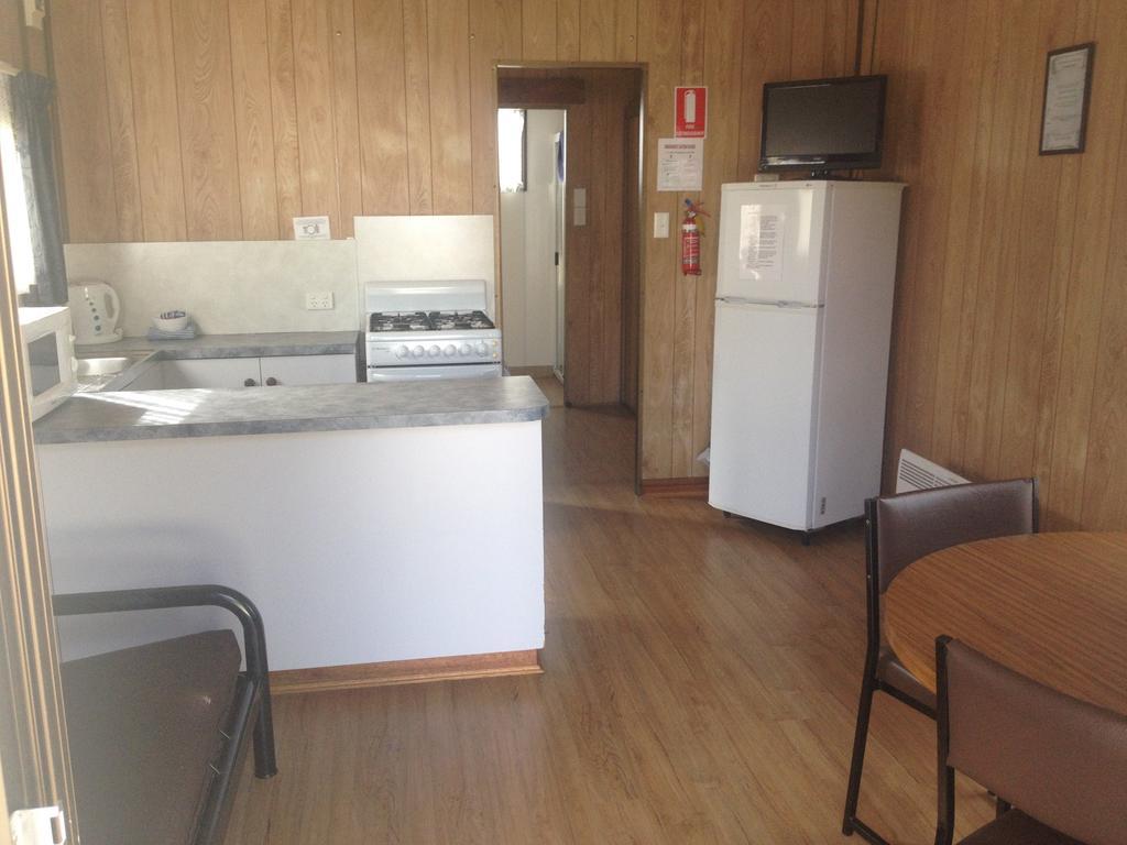 Hotel Hillcrest Tourist Park St Helens Habitación foto
