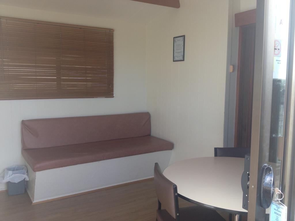 Hotel Hillcrest Tourist Park St Helens Habitación foto